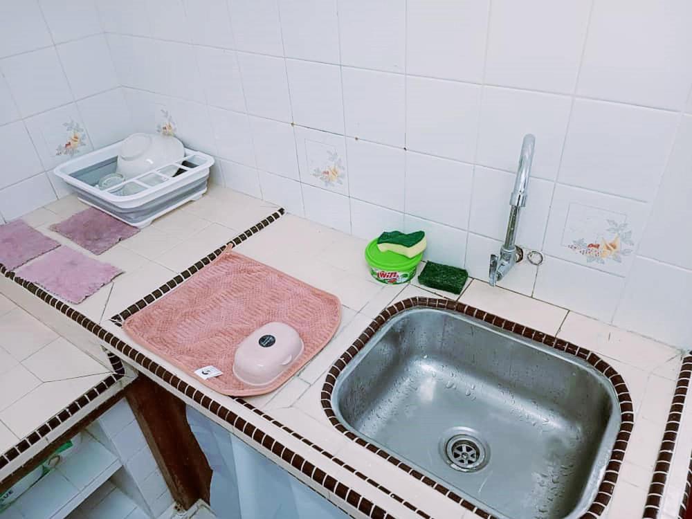 Jo-Rumah 3 Bedroom Apartment Jelutong Georgetown Penang Free Wifi Exteriör bild